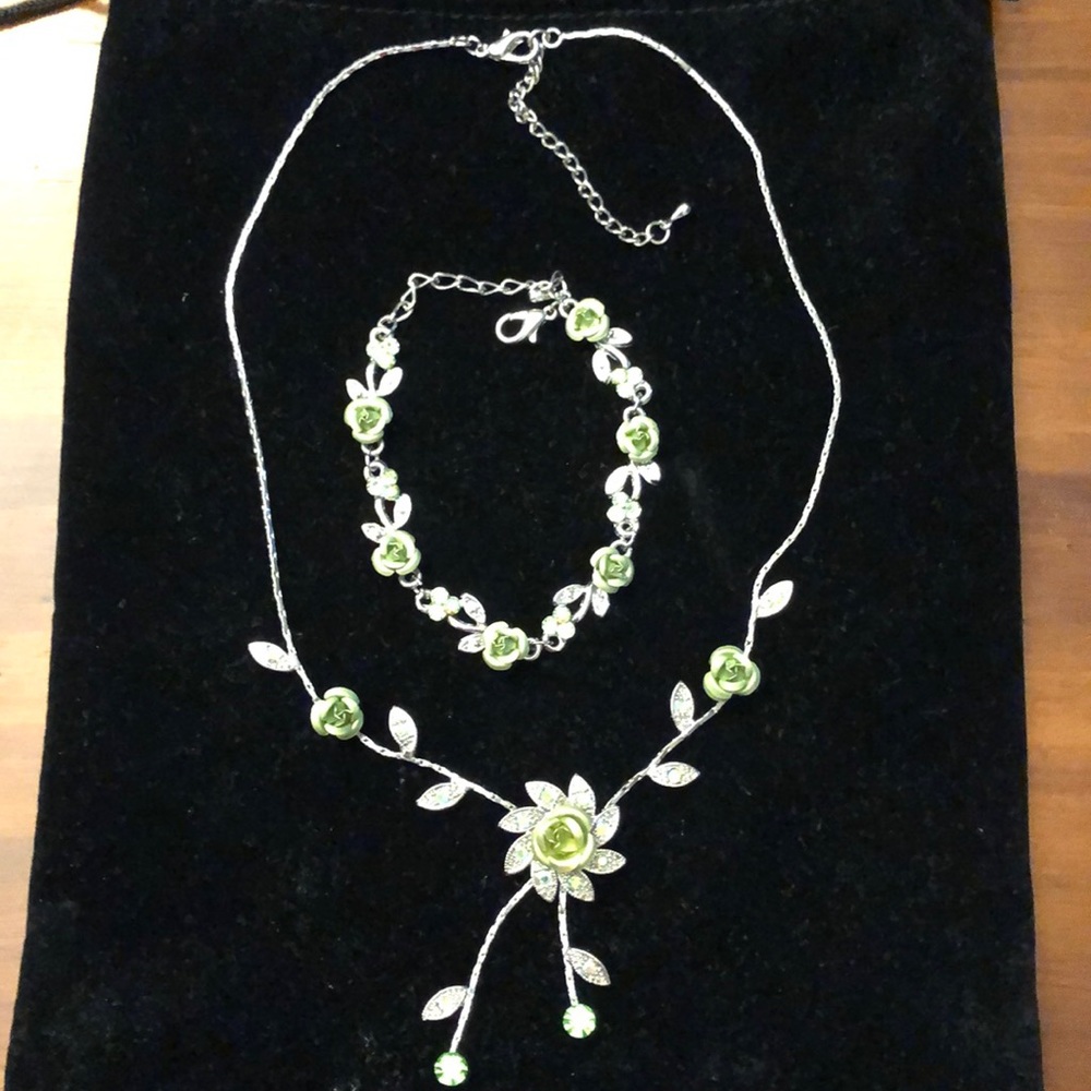 Silver w/green roses set of Bracelet & Necklace